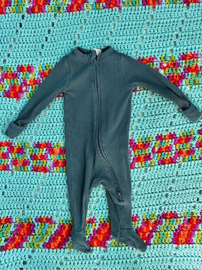 Old Navy Ribbed Zip Footie Sleeper
